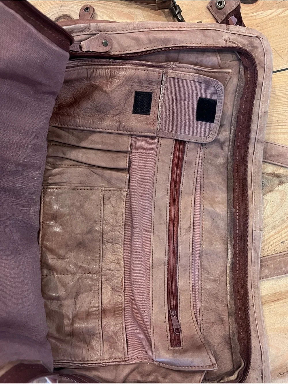 Vintage Super Soft Wilsons Patina Brown Leather Laptop Messenger Bag
